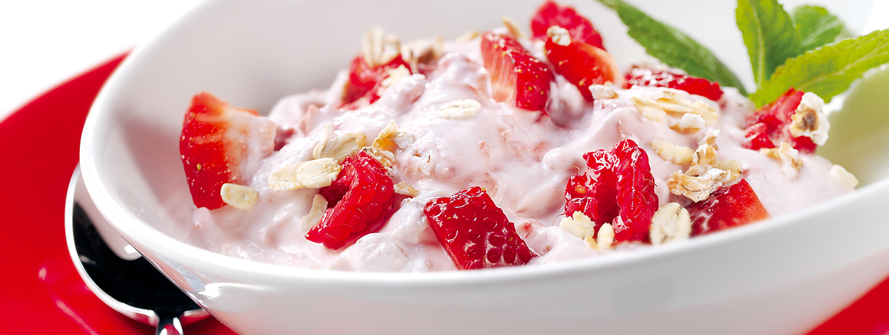 Frutta Estiva con Avena & Yogurt